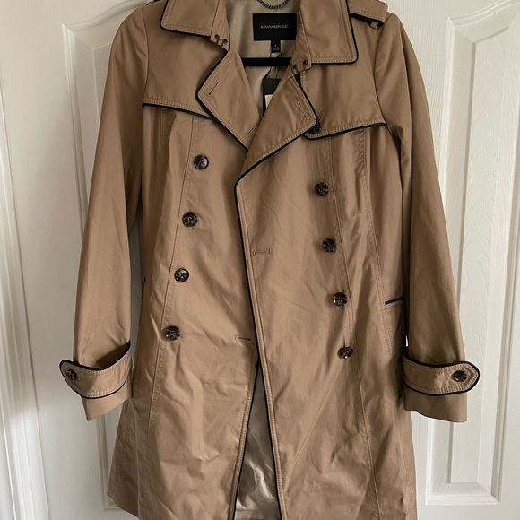 Khaki Trench Coat with Black Trim from Banana Republic, brand new with tags - Picture 3 of 7